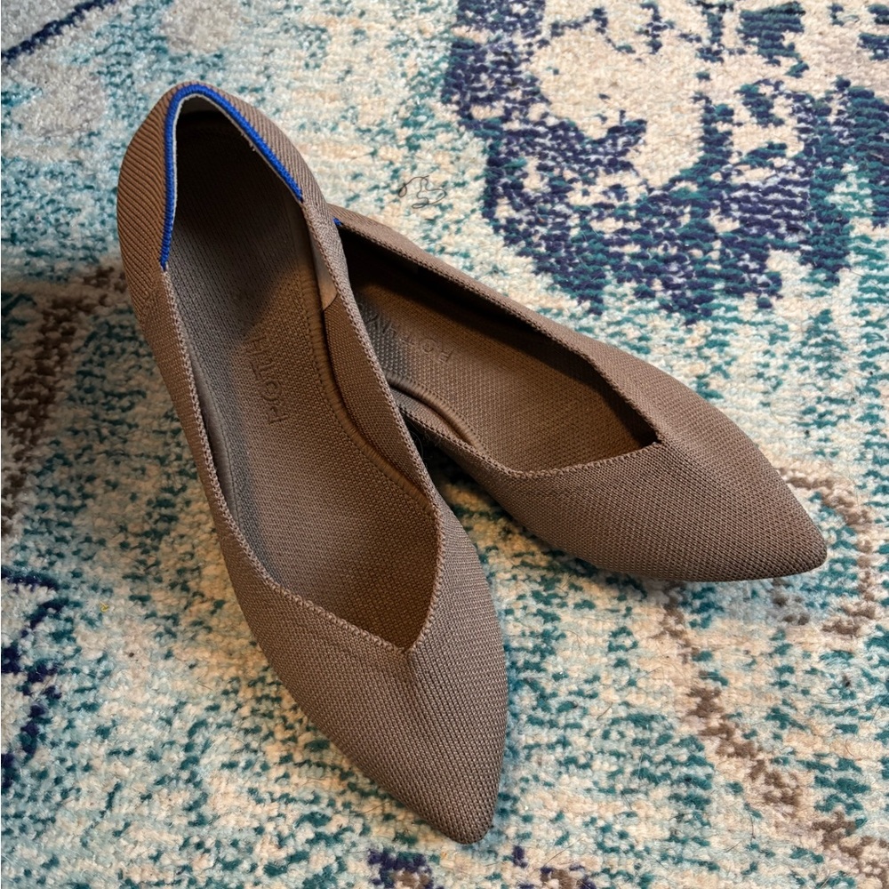 NWOT Rothy’s “The Point” flats